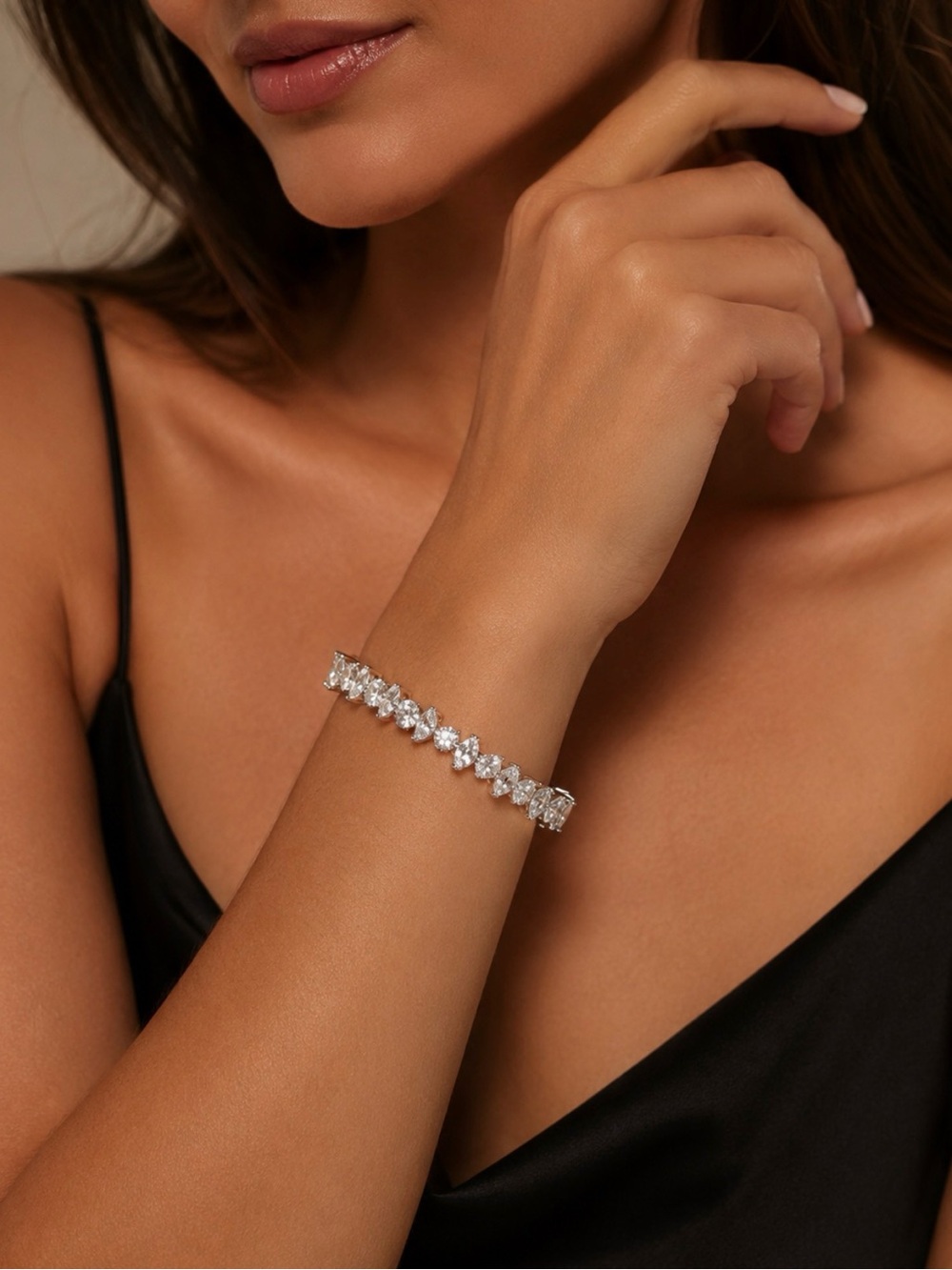 NEW! 14k White Gold Plated Classic Clear Crystal Tennis Bracelet - 7-7.5”